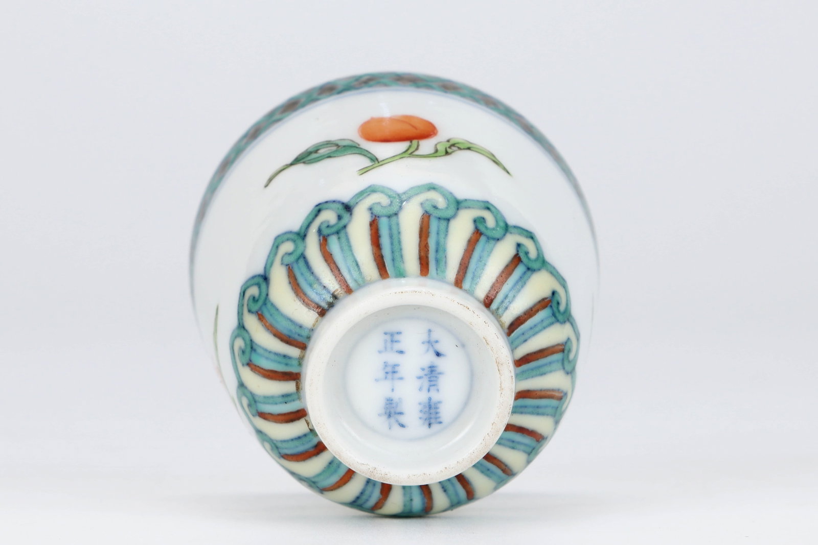 Qing Yongzheng Doucai Shoutao Cup - 7
