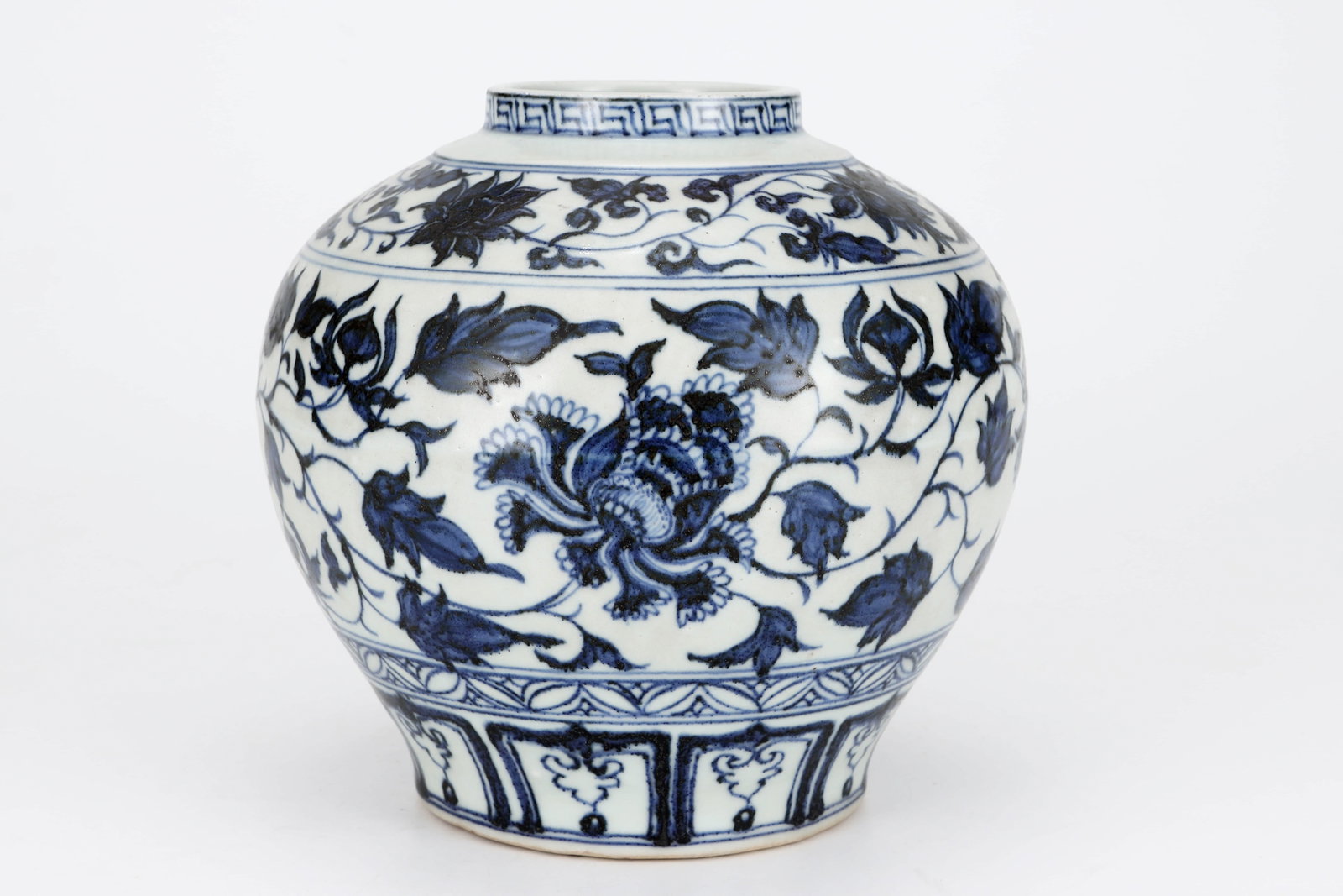 Yuan blue-and-white peony pattern jar with tangled branches - 4