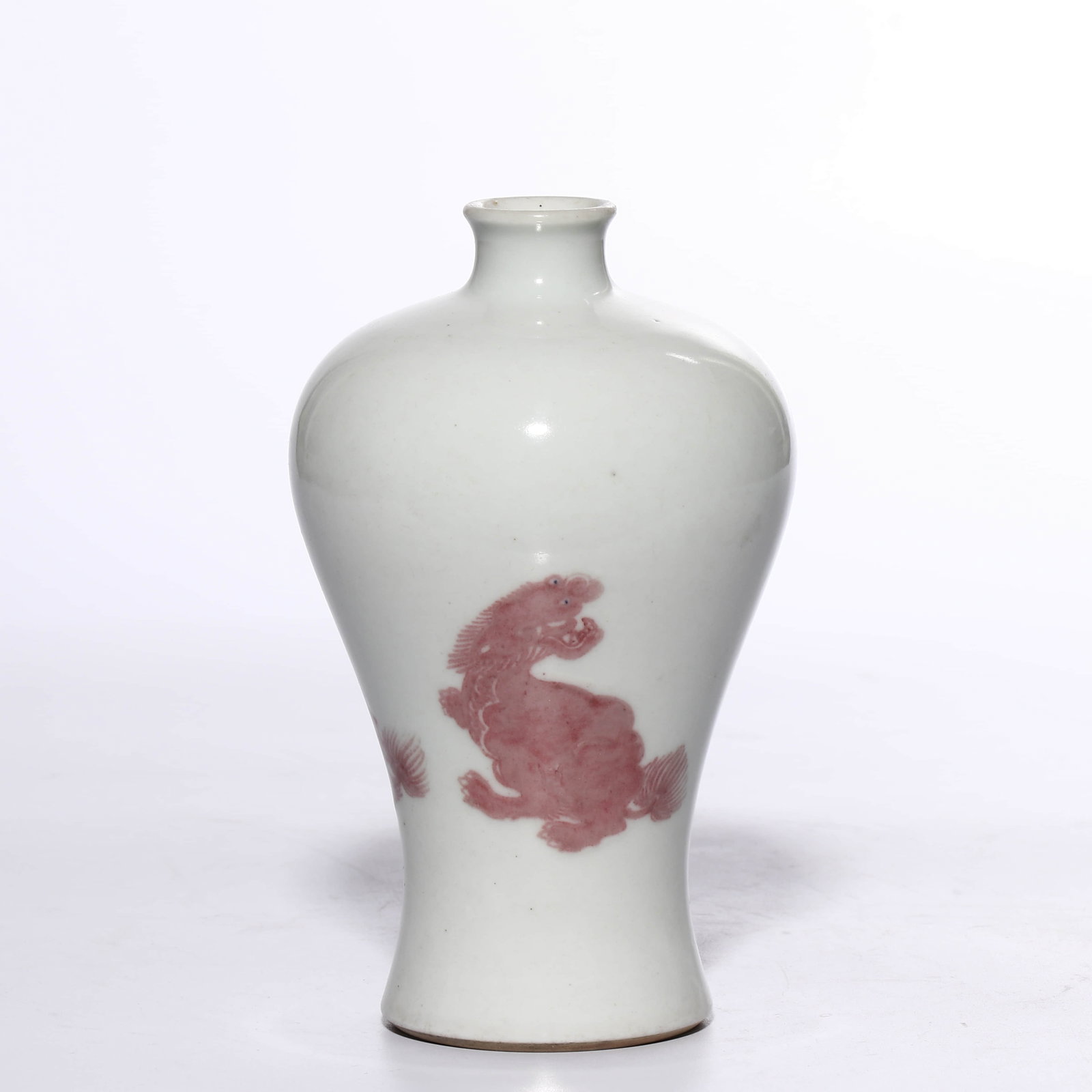 Qing Dynasty, Kangxi period, red glaze with auspicious beast pattern mei vase - 2
