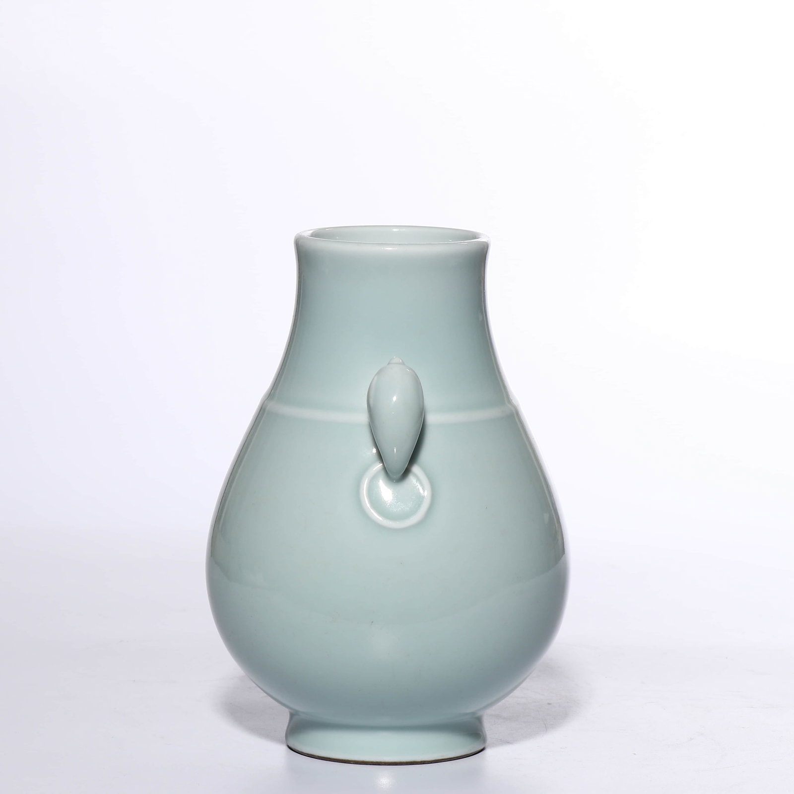 Qing Dynasty, Qianlong period, imitation Ru glaze double-handled vase. - 3