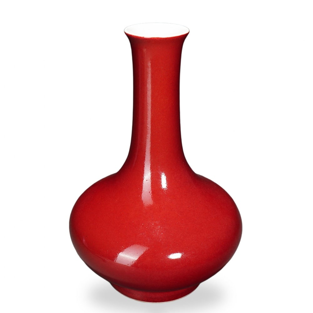 YONGZHENG SACRIFICIAL RED (JIHONG) GLAZED BOTTLE VASE (1 of 3)