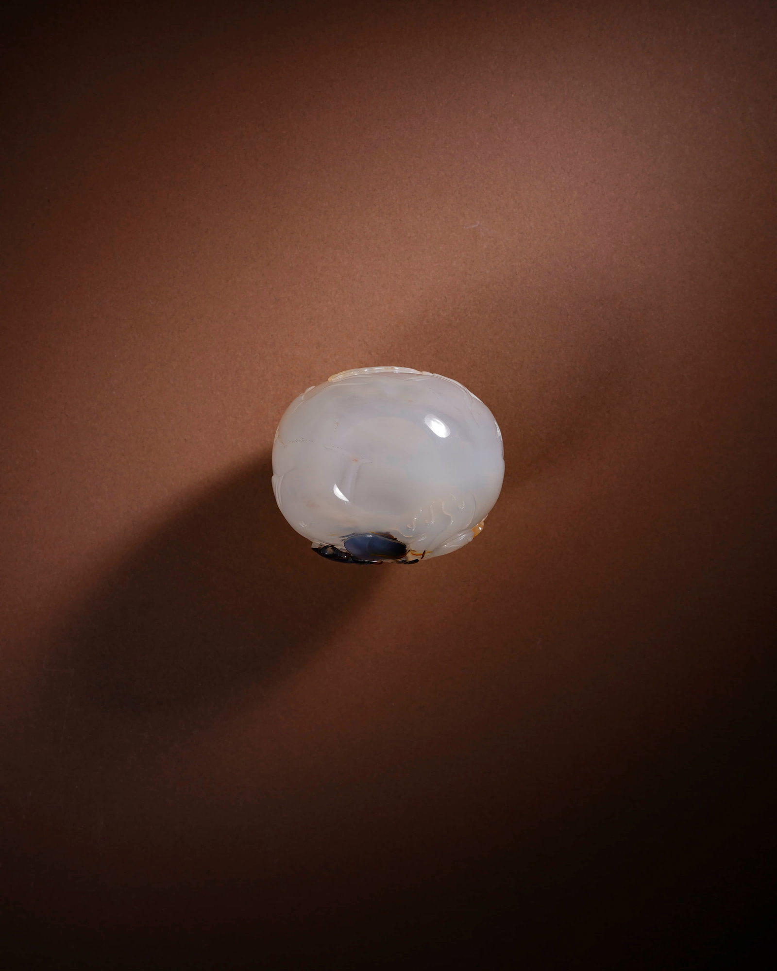 Clear agate snuff bottle - 3