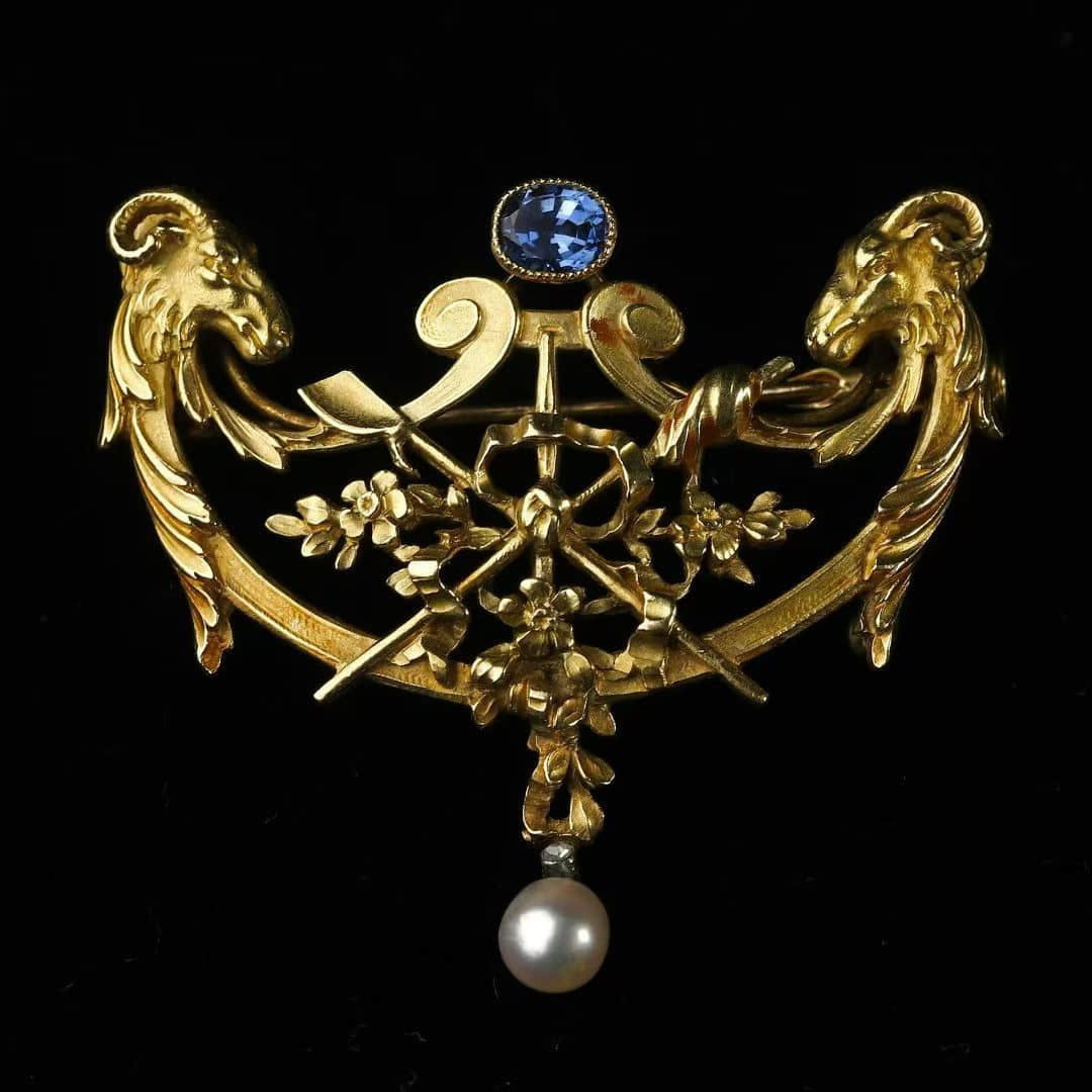 Art Nouveau in the New Art Period (1880-1920) France carved gold double sheep head sapphire wild (1 of 8)