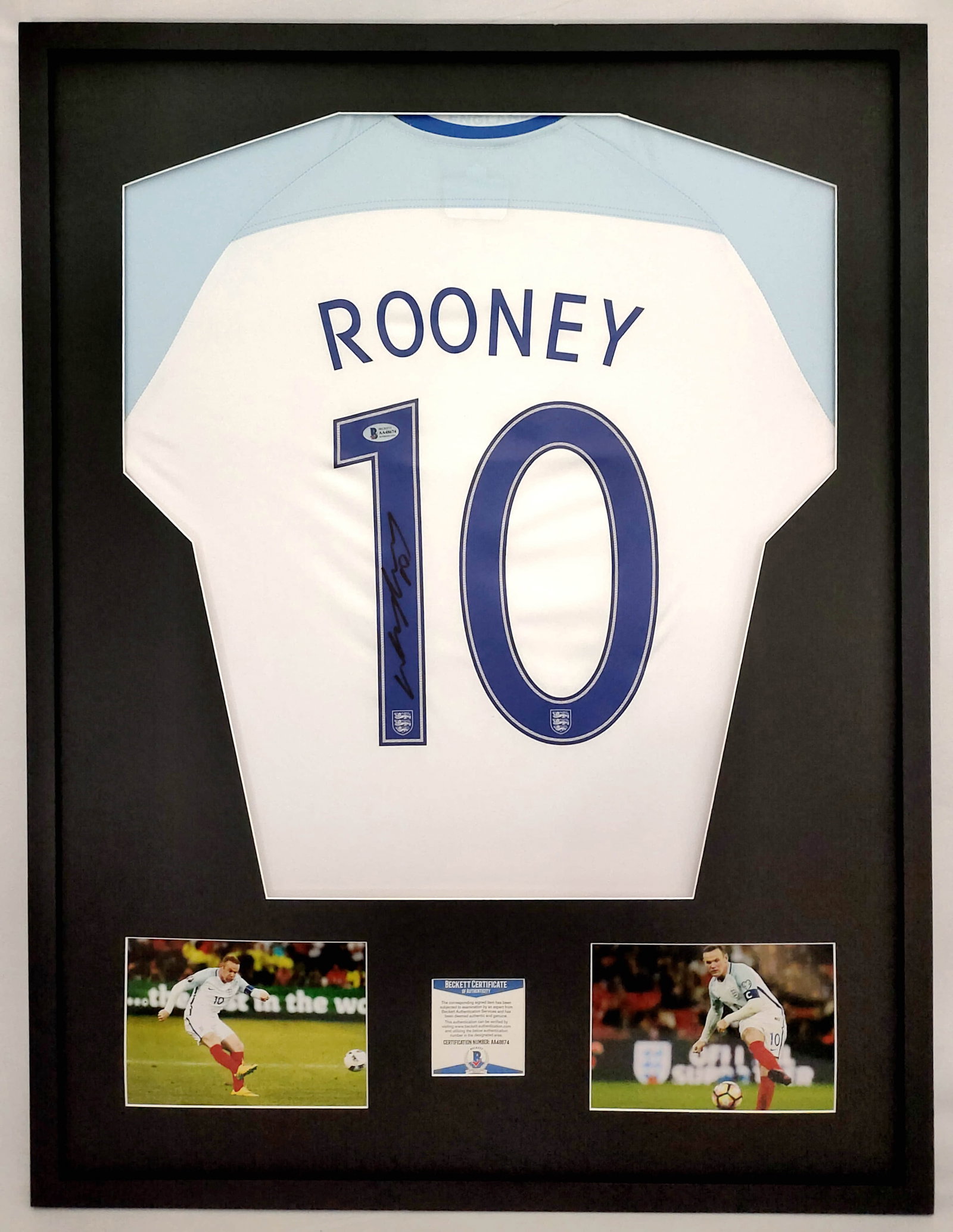 Rooney, the "top scorer in the history of England and Manchester United",. England: Rooney, the "top scorer in the history of England and Manchester United",. the England national team jersey, with a framed frame of about 85cm?? 65cm, which is in good condition. See the picture for d