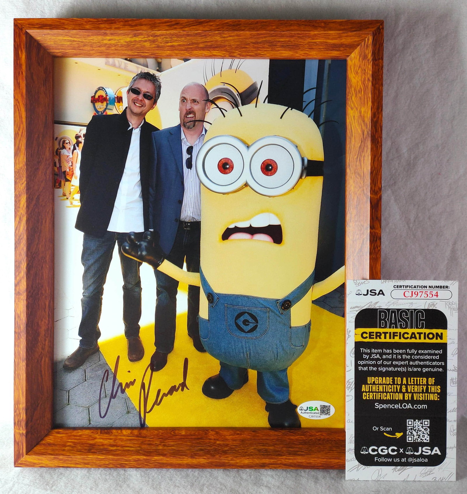 Minions's Father and Animator chris renaud's . Photo -JSA Authentication (1 of 4)
