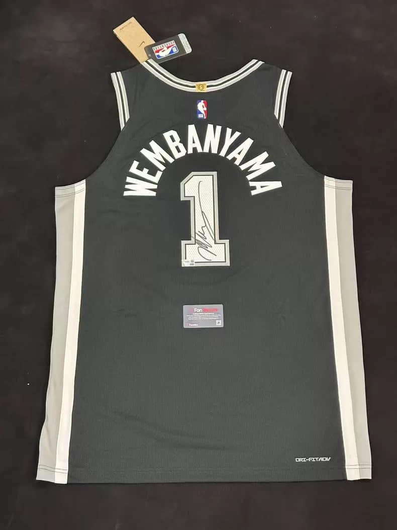 Wenbanyama the jersey away player version of the AU Spurs.: Wenbanyama the jersey away player version of the AU Spurs.Fanatics officially certifies that the laser is marked with defects.