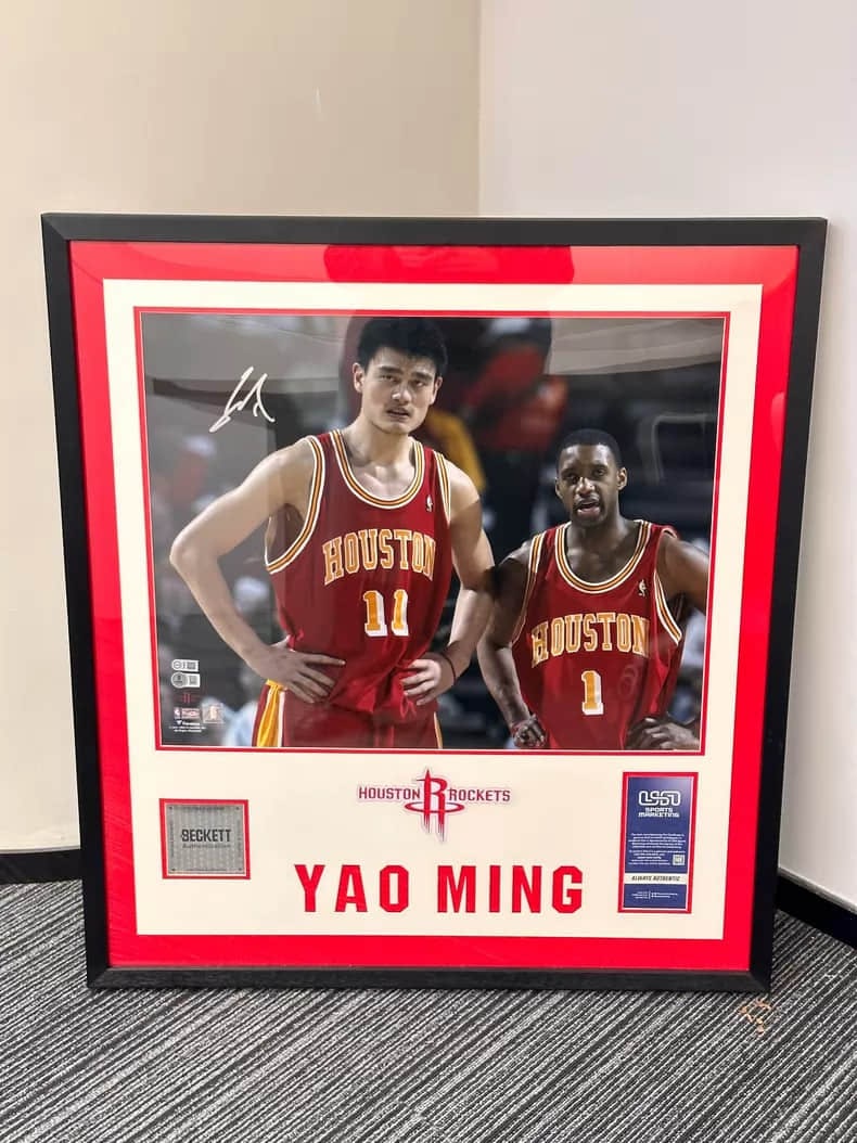 Yao Ming McGrady a poster for the Rockets classic Yao Mai combination. (1 of 1)