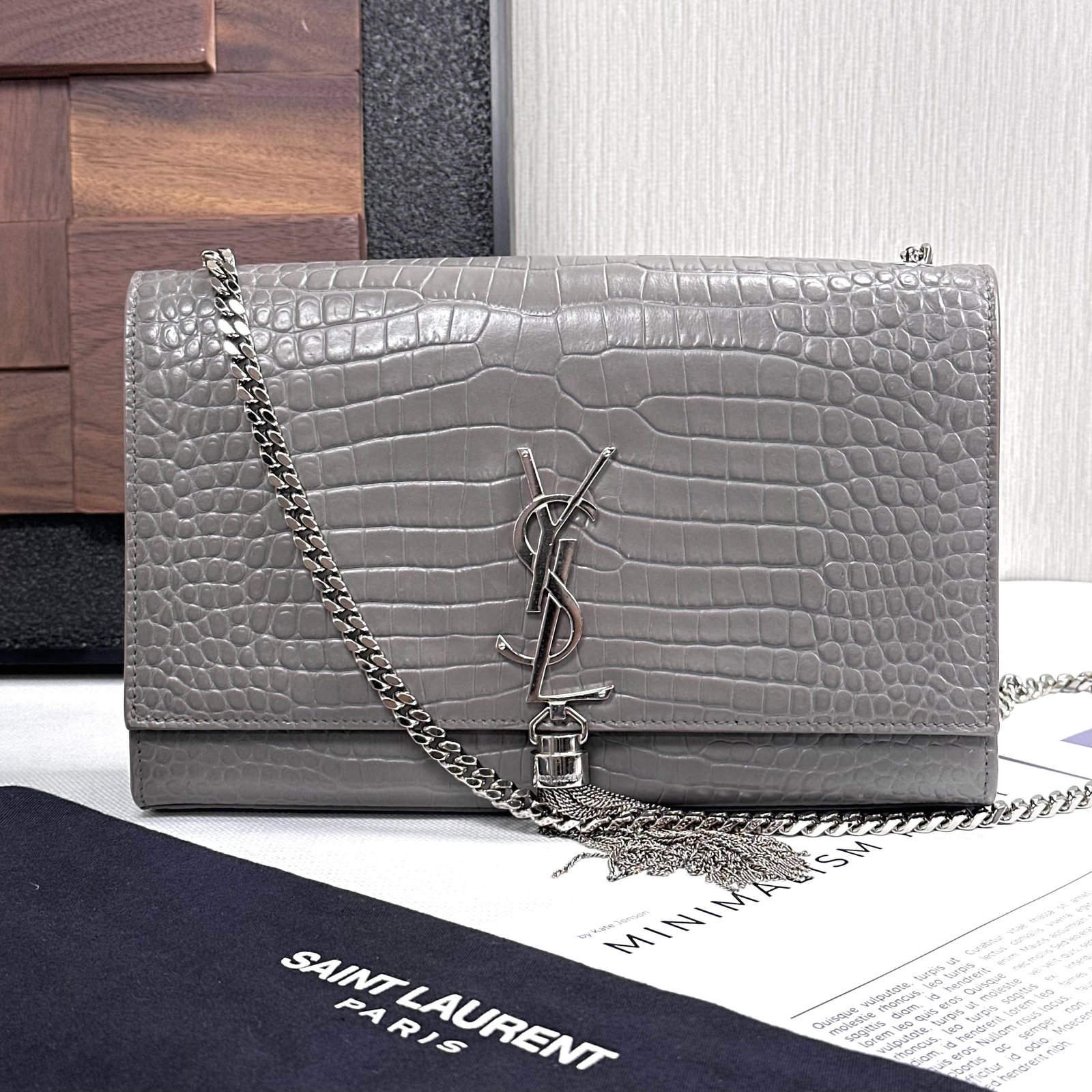 YSL/ Saint Laurent Grey Silver Crocodile embossed KATE medium tassel shoulder slung chain bag: 24*14.5*6