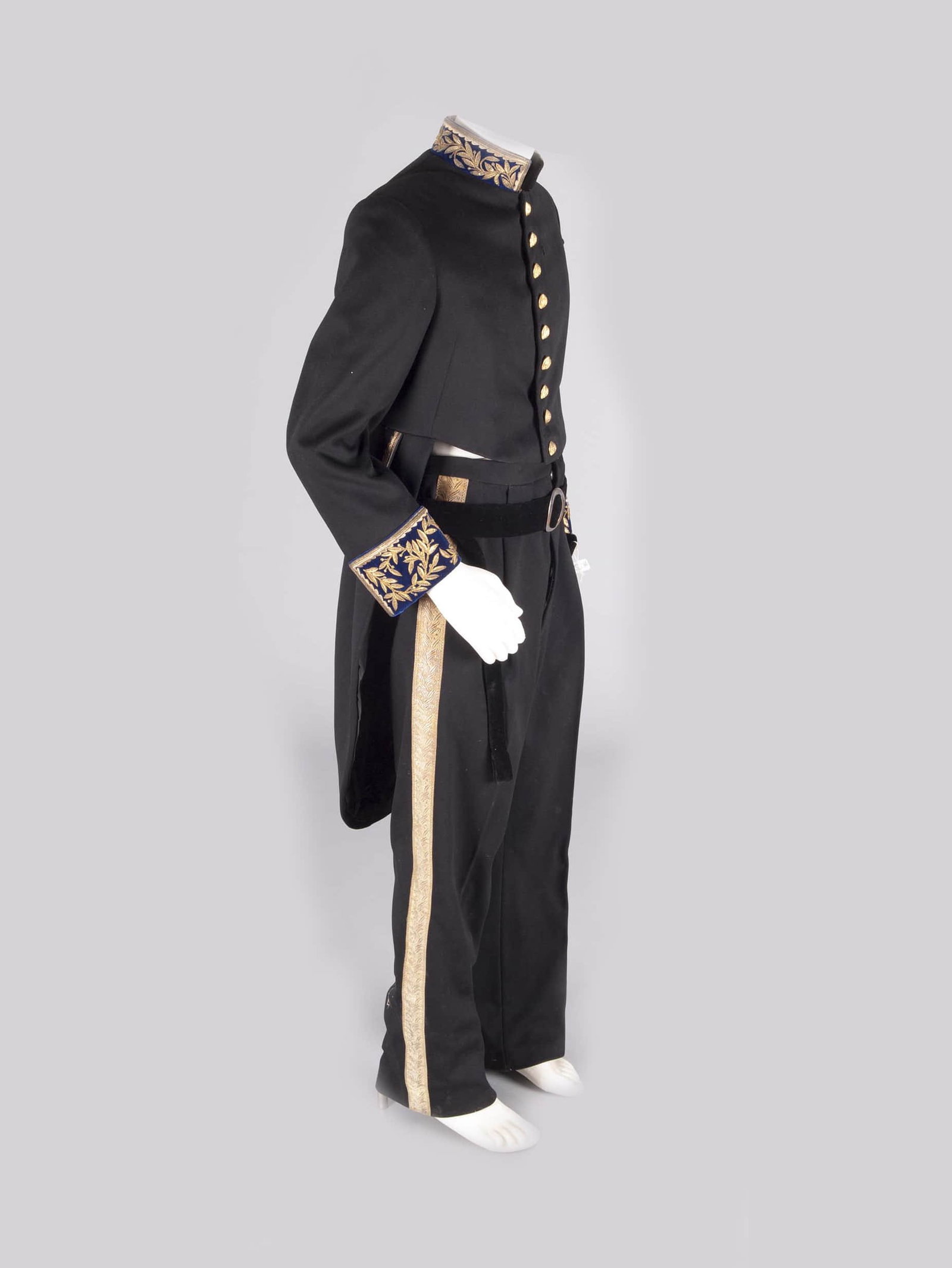 The uniform of the secret bodyguard of the 262nd Pope of the Vatican (1 of 5)