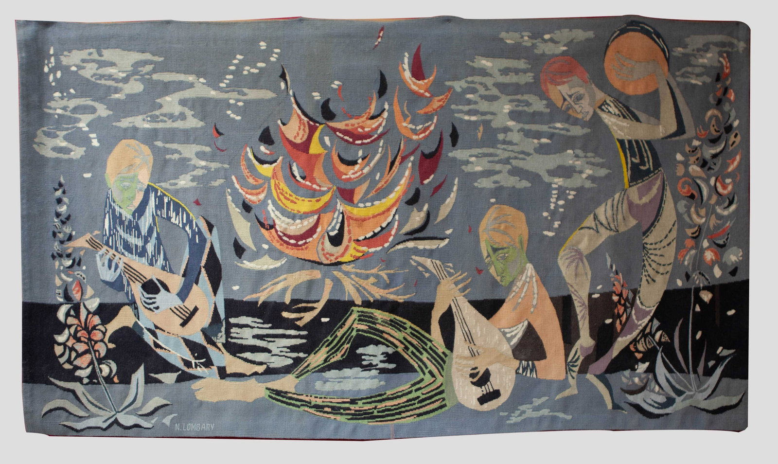 Artist's . LOMBARY N hand-painted tapestry "Musicians and Dancers": Name: artist's . LOMBARY N hand-painted tapestry" Musicians and Dancers "Year: mid-20th centuryMaterial: wool by artist: LOMBARY N.Size: 117x200 cmCountry of origin: BelgiumIntroduction: This colorful