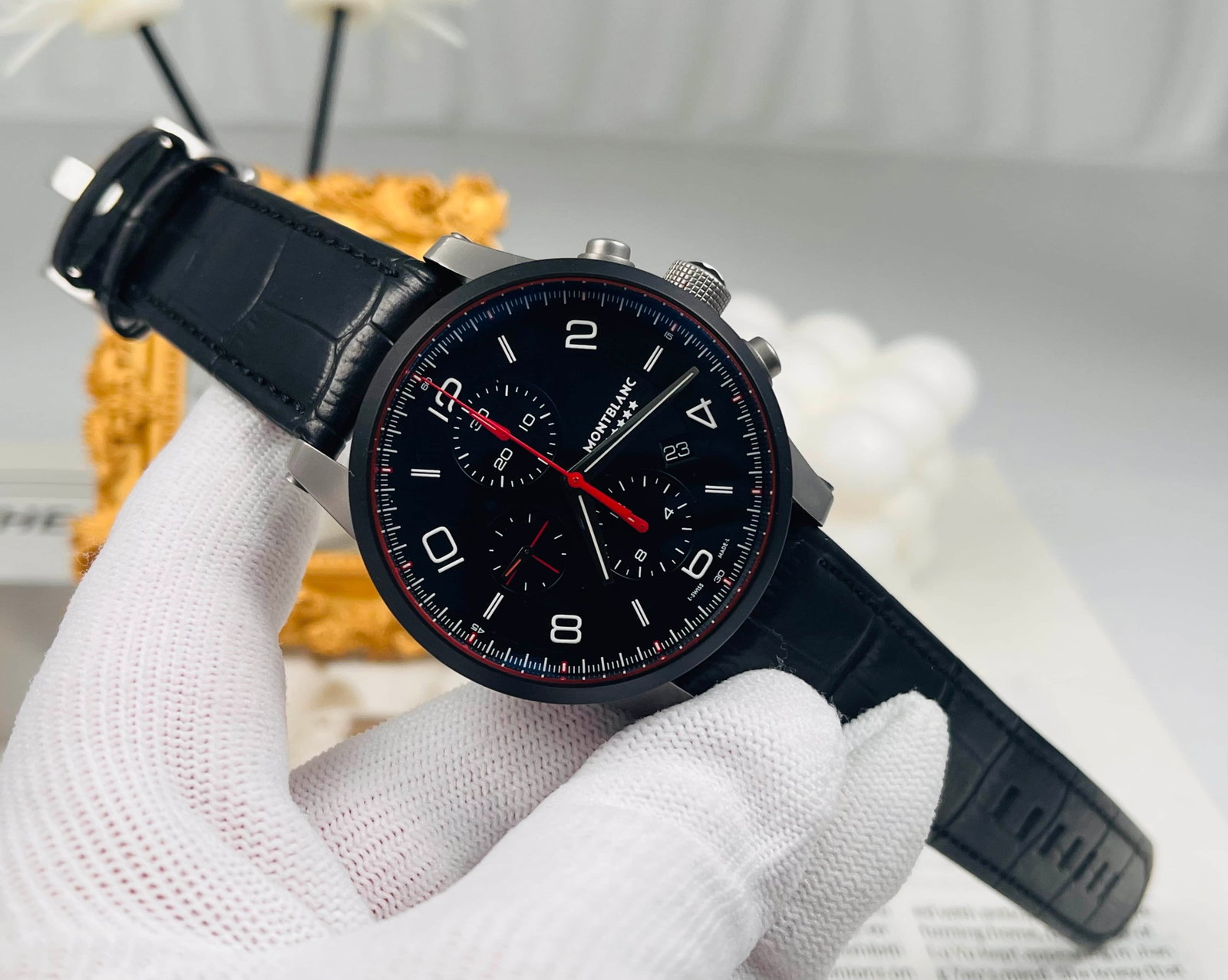 Montblanc. Time Traveler Series U0113951: Montblanc. Timewalker Series U0113951 43mm fine steel case automatic chronograph movement 46-hour power reserve Black disk red needle chronograph calendar function limited to 555 pieces.