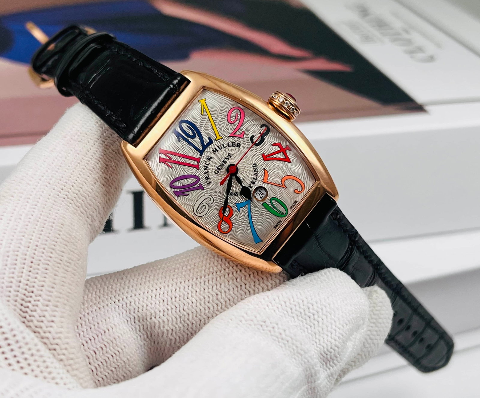 Frank muller.7500 cat: Frank Muller. 7500SC AT is limited to 38 pieces with pictures and 18-year-old premium full set. There is nothing to wear a rainbow-faced automatic mechanical female watch with a diameter of 29??32mm. 