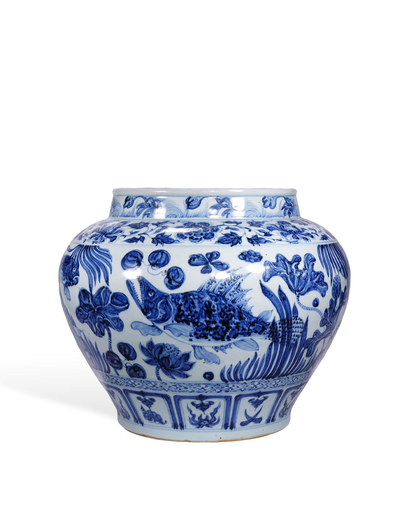 Blue-and-white fish algae-patterned jar: L:33.5cm H:28.6cm