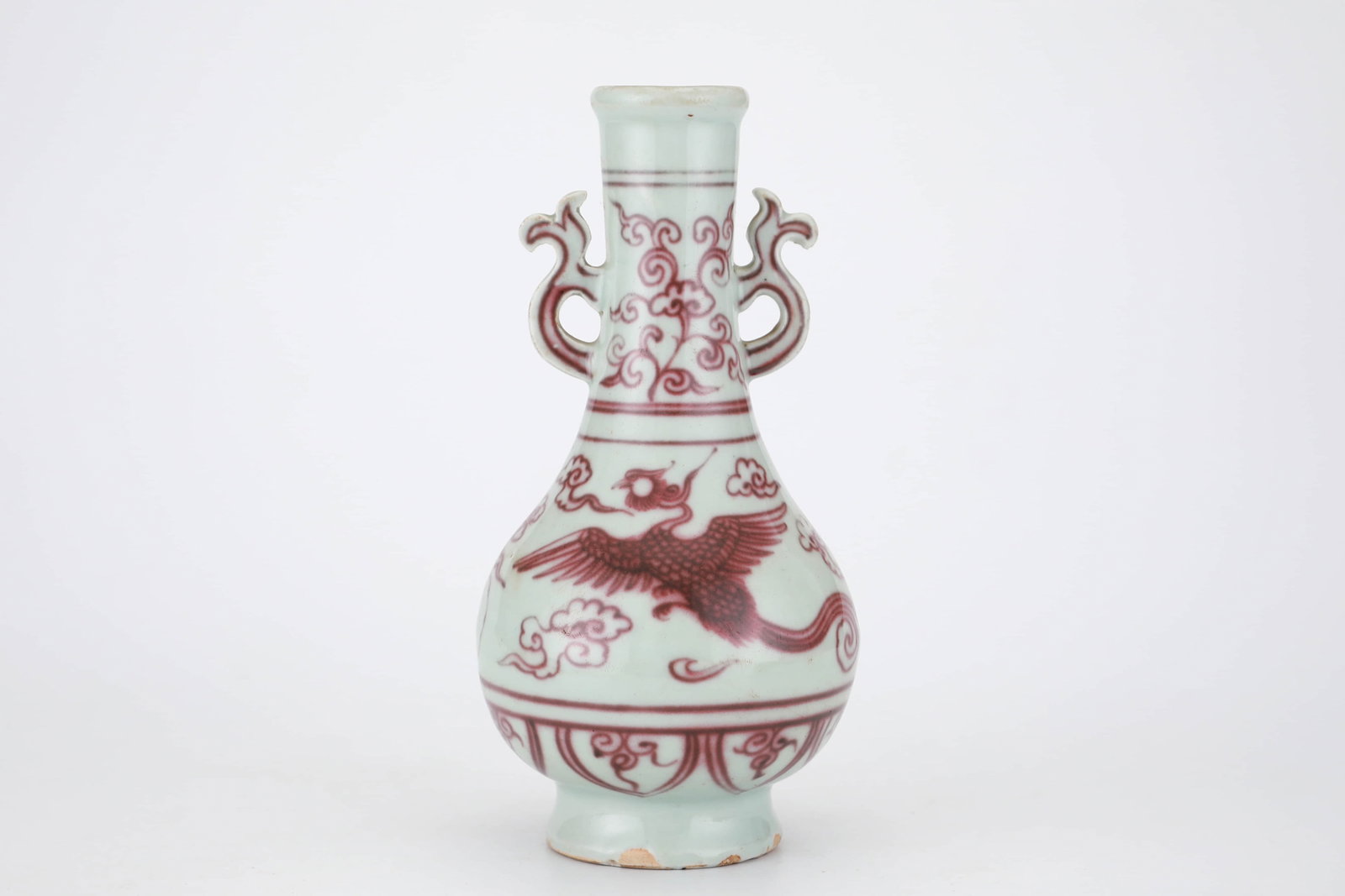 Ear bottle with red cloud and phoenix pattern in bright glaze - 2