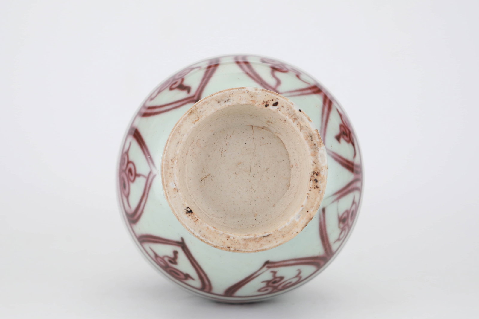 Ear bottle with red cloud and phoenix pattern in bright glaze - 7