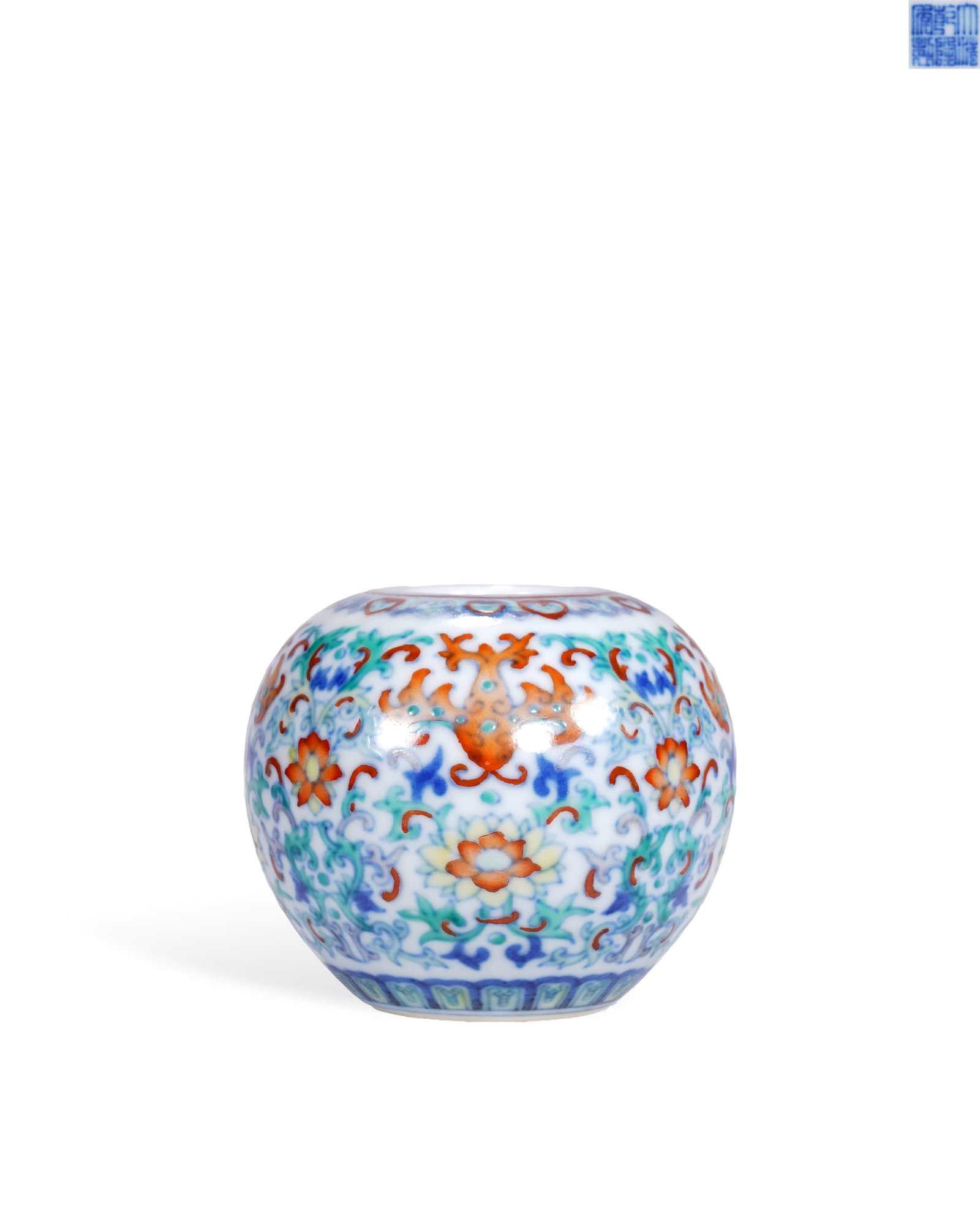 Qing gan long dou Cai tie zhi Lian Wen water jar: L:6.5cm H:6cm