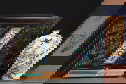 A Rare Famille-Rose Painted Gold Flower and Bird Pattern Vase,With Poem,With Vertical Scroll