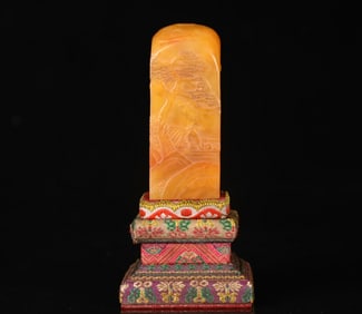 An Exquisite Tianhuang Stone Landscape and Figure Pattern Seal