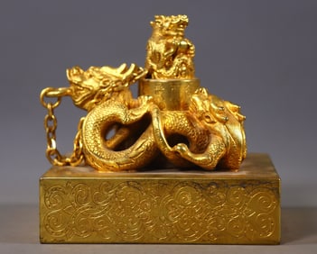 A Set of Fine Gilt Bronze Dragon Pattern Seals