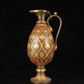 An Exquisite Gilt Silver Flower Pattern Ewer