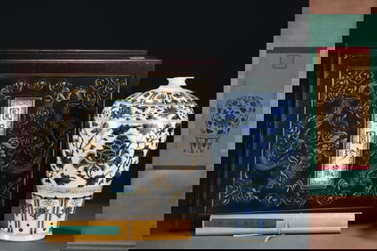 A Huge Blue and White Lotus Pattern Vase,With Vertical Scroll Painting on Silk