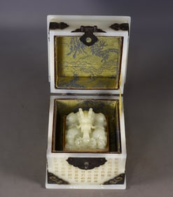 An Exquisite White Jade Cover with Gold Dragon Pattern Seal,with White Jade Poem Box
