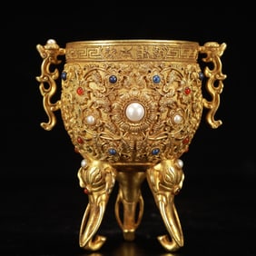 An Exquisite Gilt Bronze Flower Pattern Dragon-Ears Elephant Legs Censer,Inlaid Gems
