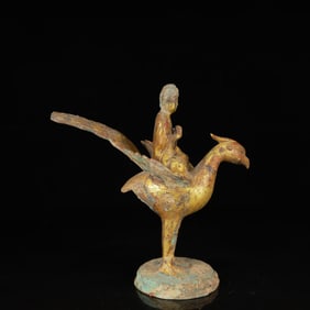 An Exquisite Gilt Bronze Phoenix Ornament,with Statue of Sakyamuni