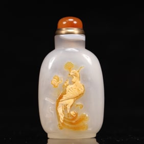 An Exquisite Agate Phoenix Pattern Snuff Bottle