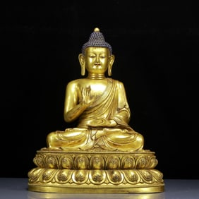 A Solemn Gilt Bronze Statue of Sakyamuni