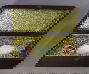 An Exquisite Gilt Silver Inlaid White Jade Flower Pattern Vase, Inlaid Gems