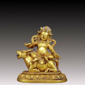 A Solemn Gilt Bronze Statue of Vajra protector