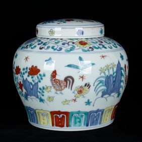 An Exquisite Doucai Flower and Rooster Pattern Cover Jar