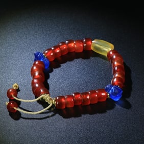 An Exquisite Agate Bracelets