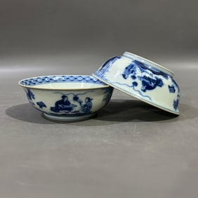 A Pair of Exquisite Blue and White Character and Story Pattern Bowls