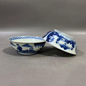 A Pair of Exquisite Blue and White Character and Story Pattern Bowls