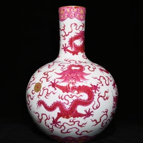 A Huge Agate Red-Color Painted Gold Dragon Pattern Vase