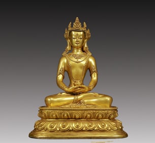 A Solemn Gilt Bronze Statue of Amitayus