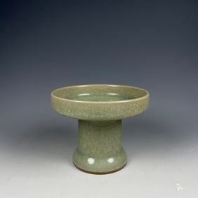 An Exquisite Longquan yao Brush Washer