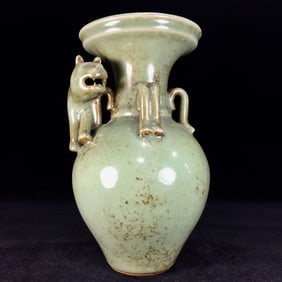 An Exquisite Longquan yao Tiger Pattern Vase