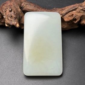 An Exquisite White Jade Hand Piece