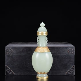 An Exquisite White Jade Cover with Gold Flower Pattern Double-Ears Bottle