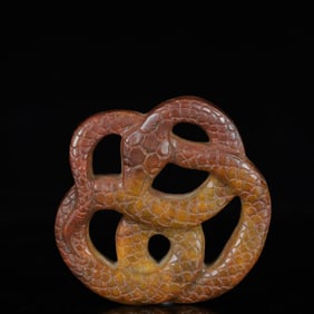 A Rare Gaogu yu Snake Pendant