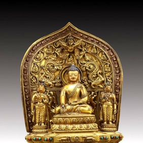 A Solemn Gilt Bronze Statue of Sakyamuni,Inlaid Turquoise