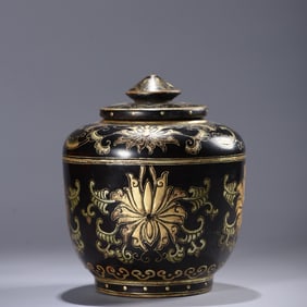 An Exquisite Carved Lacquer Painted Gold Lotus Pattern Tea Caddy