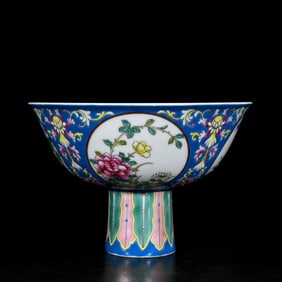 An Exquisite Enamel Flower Pattern Stem Bowl