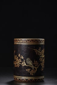 An Exquisite Carved Lacquer Painted Gold Flower and Bird Pattern Brush Pot,with poem