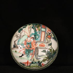 An Exquisite Wucai Character and Story Pattern Box