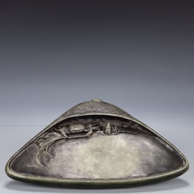 A Rare Crab Pattern Inkstone