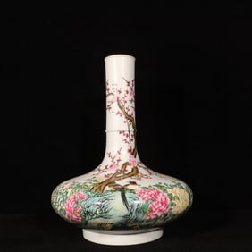 An Exquisite Famille-Rose Flower and Bird Pattern Vase,With Poem